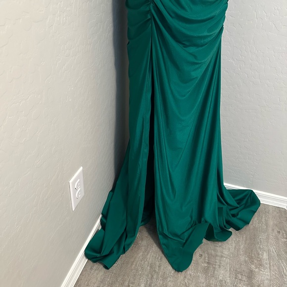 NEW JOVANI SZ 12 EMERALD GREEN SATIN CORSET LACE UP FORMAL EVENING GOWN - Picture 7 of 16